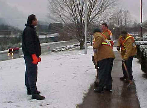 Marion inmates shovel season's first snow 