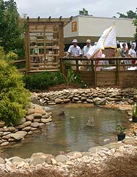 Reflecting pool