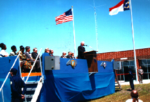 Gov. Hunt speaks to dedication gathering