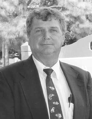 lee.jpg (11957 bytes)