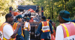 Inmates pick up trash during Big Sweep 1999 